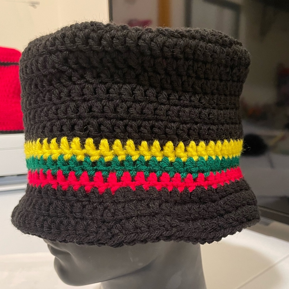 Knitted Hat. Black. New. Adult. One size.